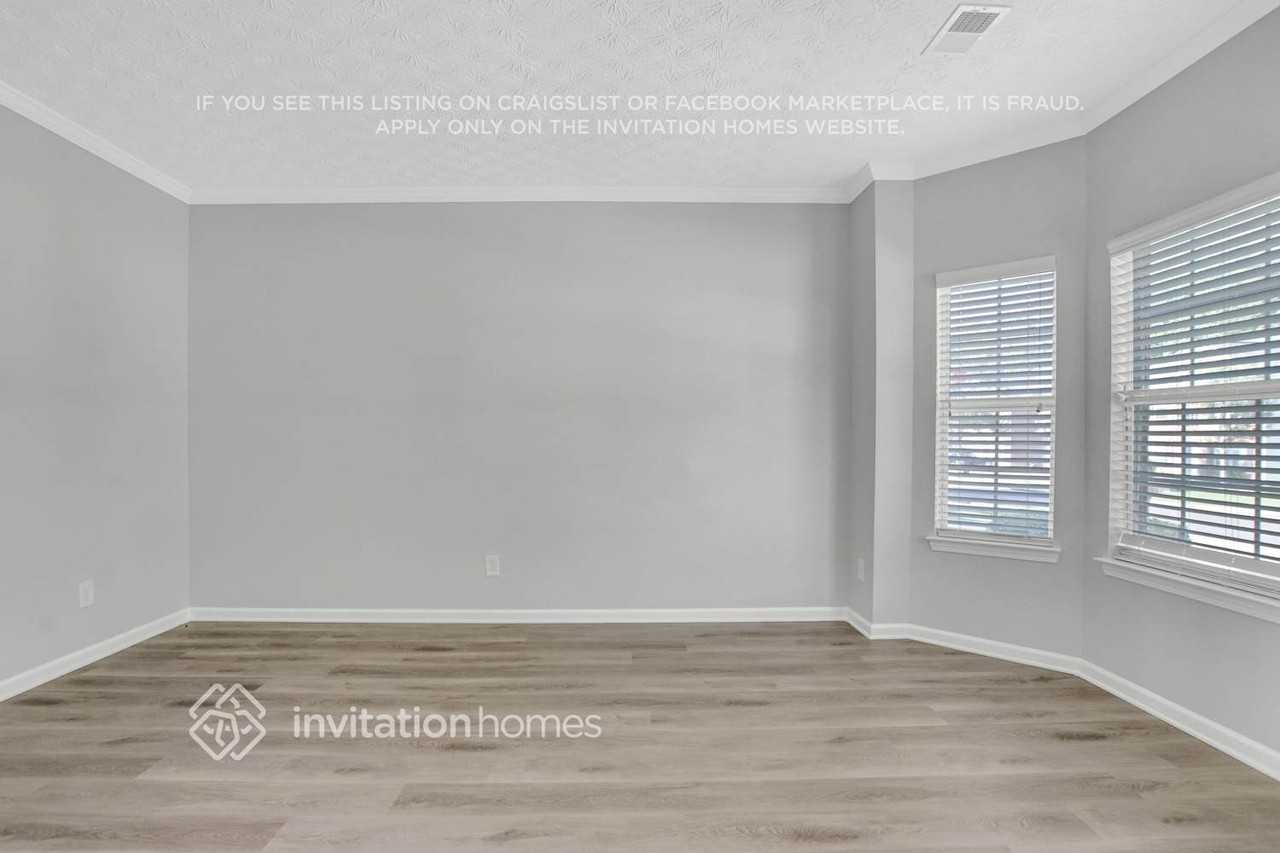 6516 Snowden Dr - Photo 4 of 26