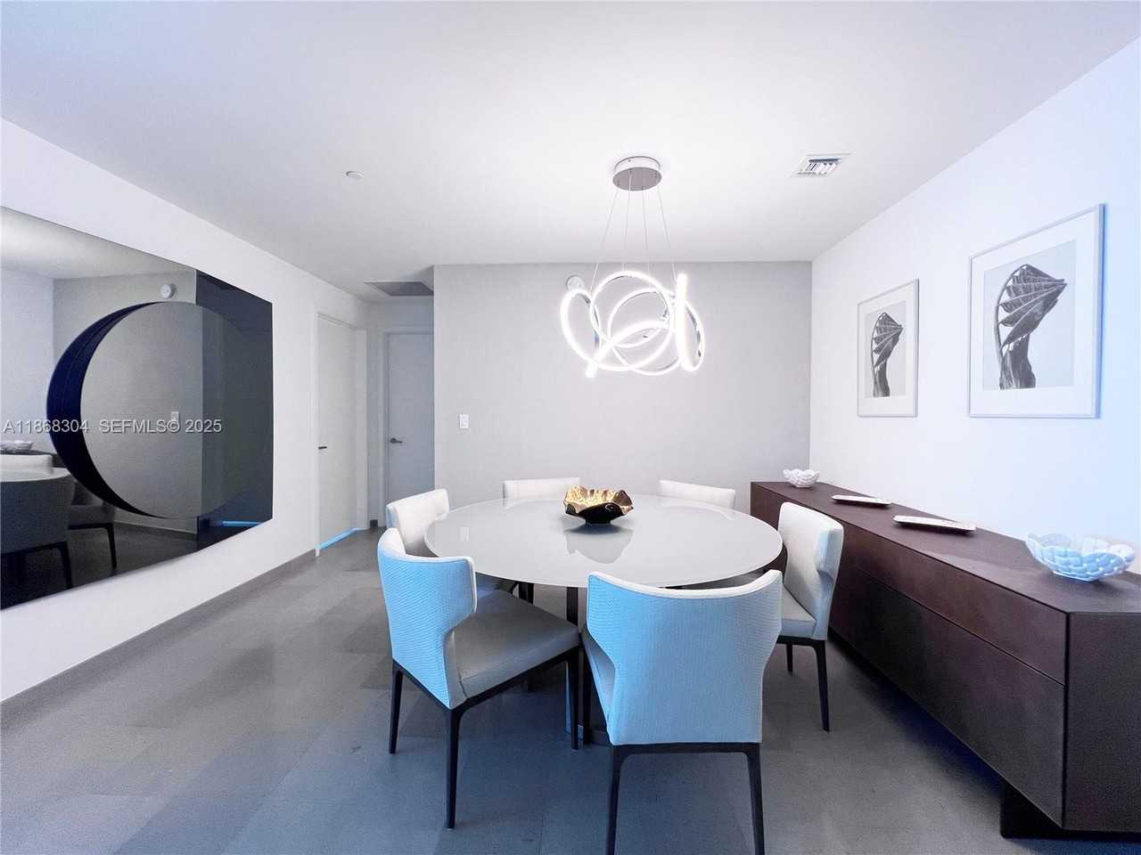 68 Southeast 6th Street #1003 - Photo 4 of 15