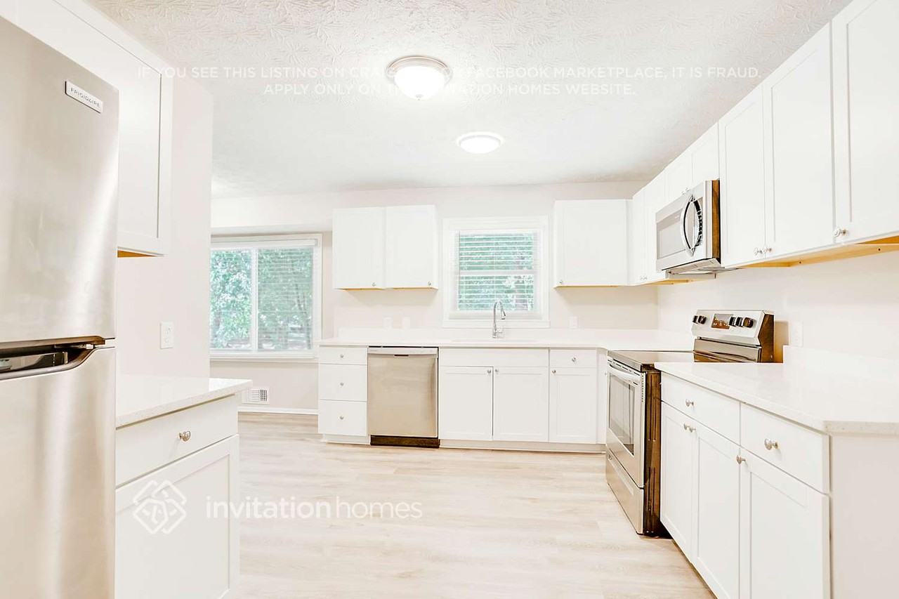 90 Cook Ln - Photo 3 of 14