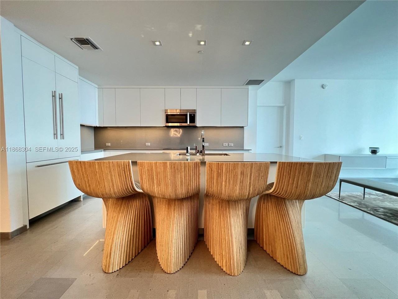 68 Southeast 6th Street #1003 - Photo 6 of 15