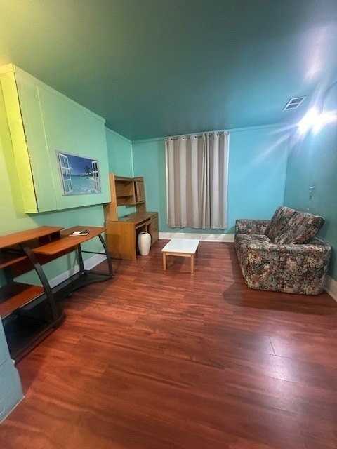 3450 W 23rd St Unit 2 - Photo 3 of 11