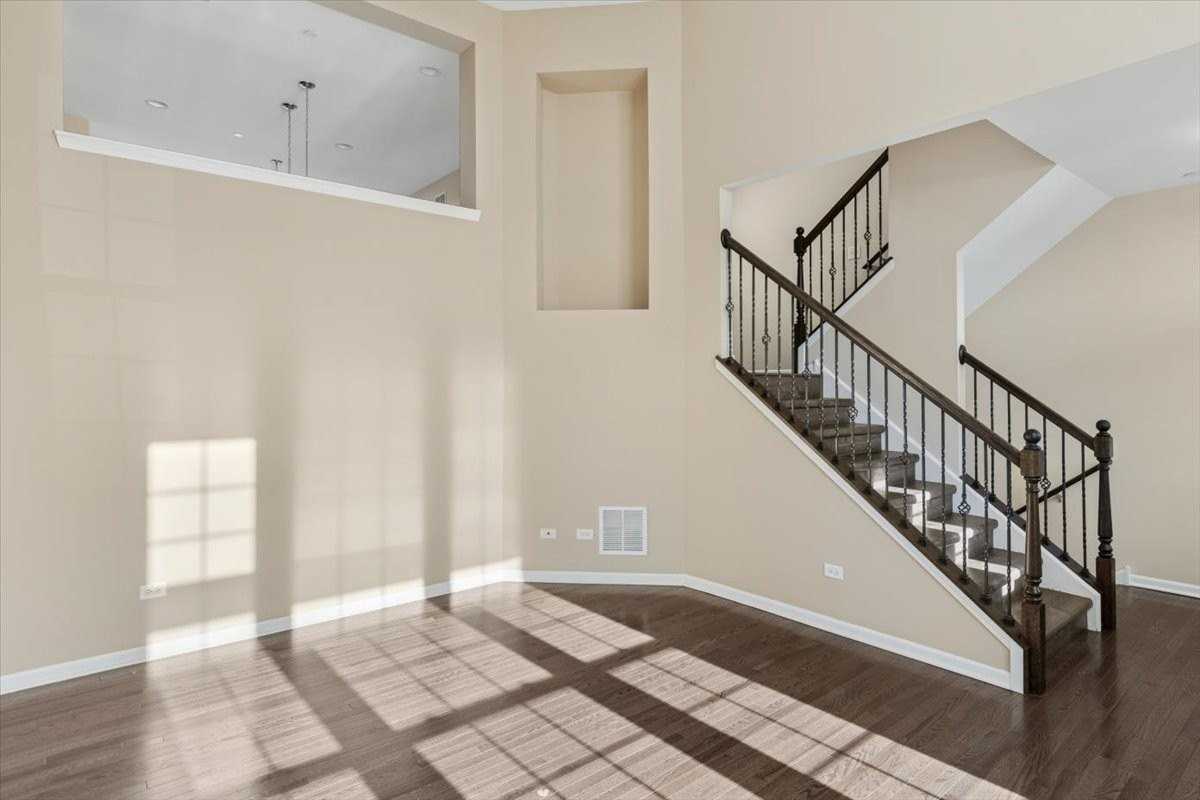 2942 Madison Dr - Photo 5 of 23