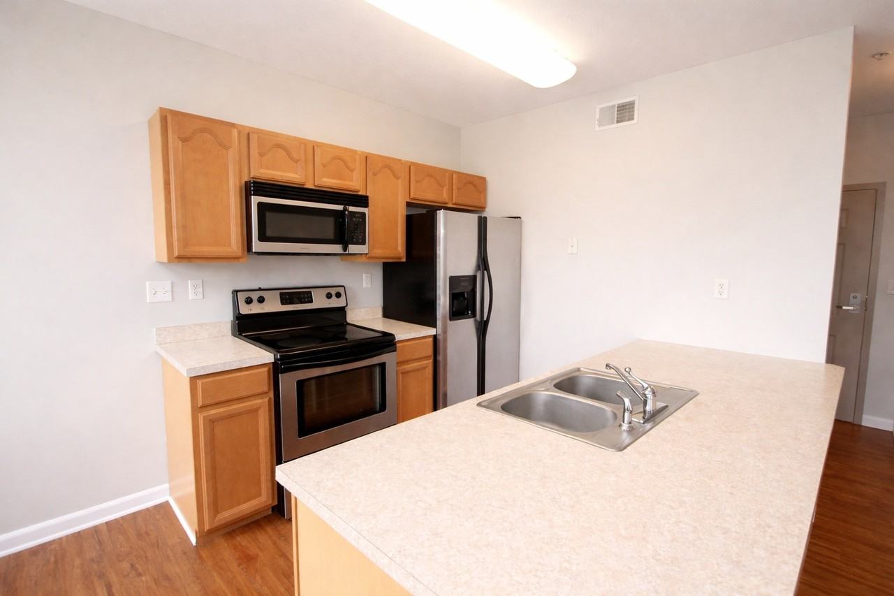 6450 6450 Pleasant StreetApt. 105 #105 - Photo 4 of 9