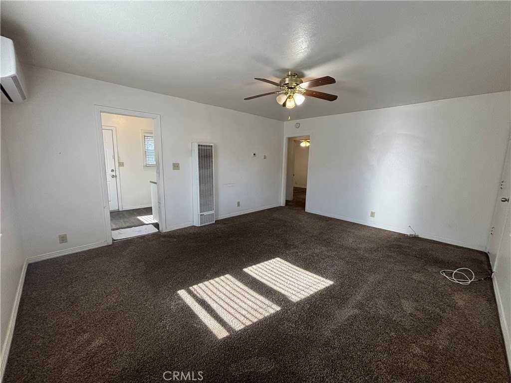 5093 Olivewood Ave - Photo 4 of 12