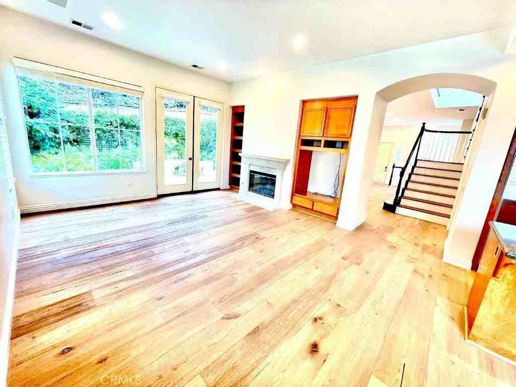 8058 Gilman Ct - Photo 6 of 28