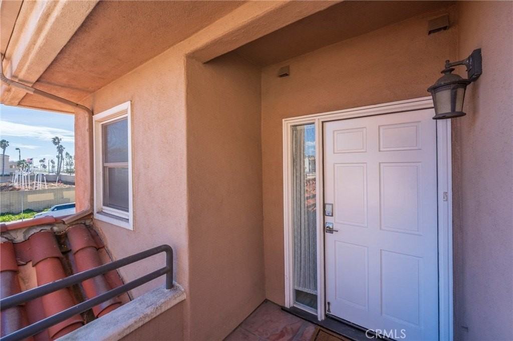 1900 Pacific Coast Hwy #16 - Photo 3 of 37