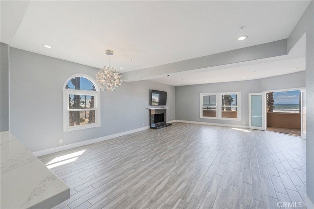 1900 Pacific Coast Hwy #16 - Photo 4 of 37