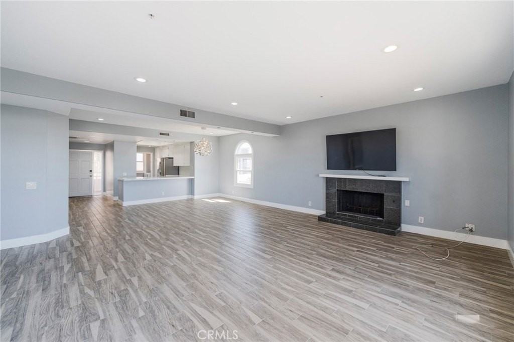 1900 Pacific Coast Hwy #16 - Photo 7 of 37