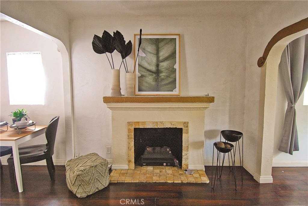 826 Michigan Ave - Photo 6 of 14