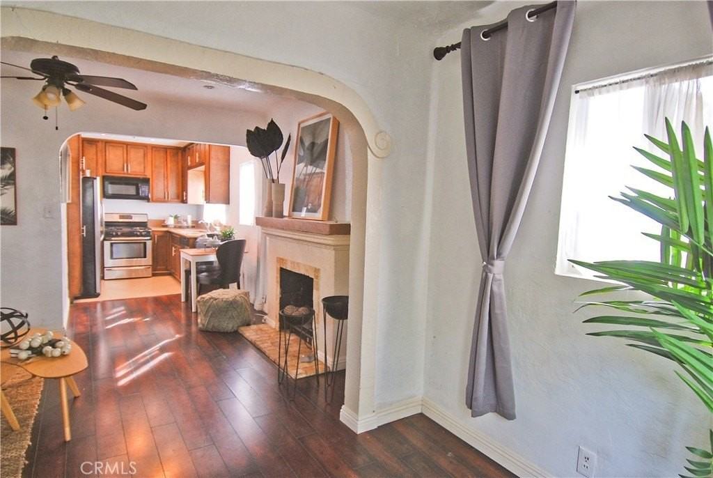 826 Michigan Ave - Photo 7 of 14