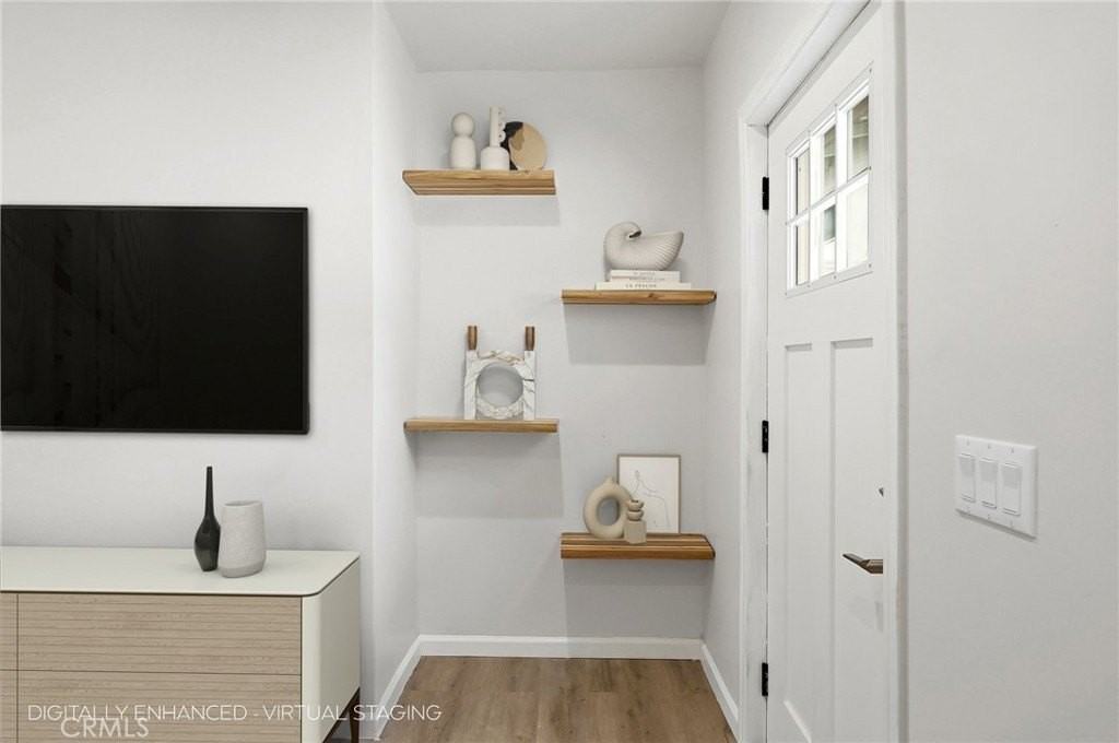 10846 Huston St - Photo 6 of 37