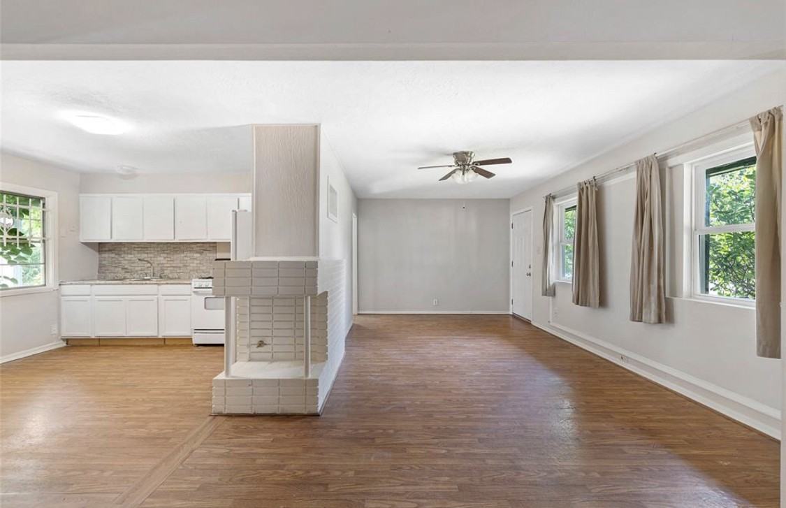 3018 Stallings Dr - Photo 2 of 9