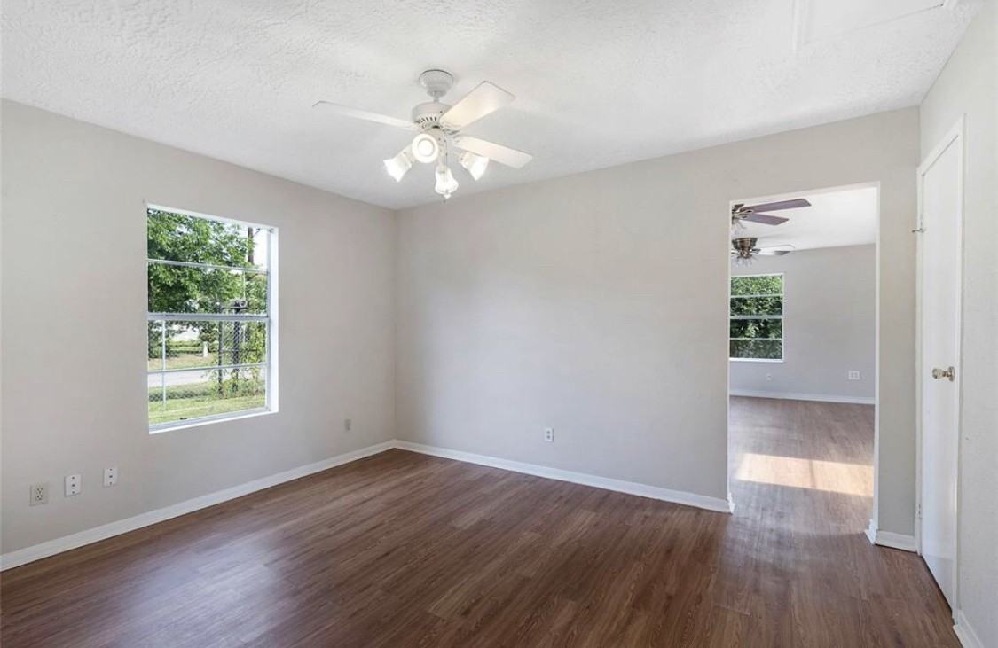 3018 Stallings Dr - Photo 7 of 9