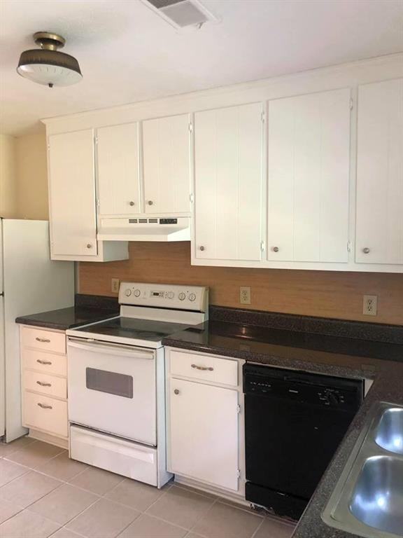 28 Paige St - Photo 6 of 15