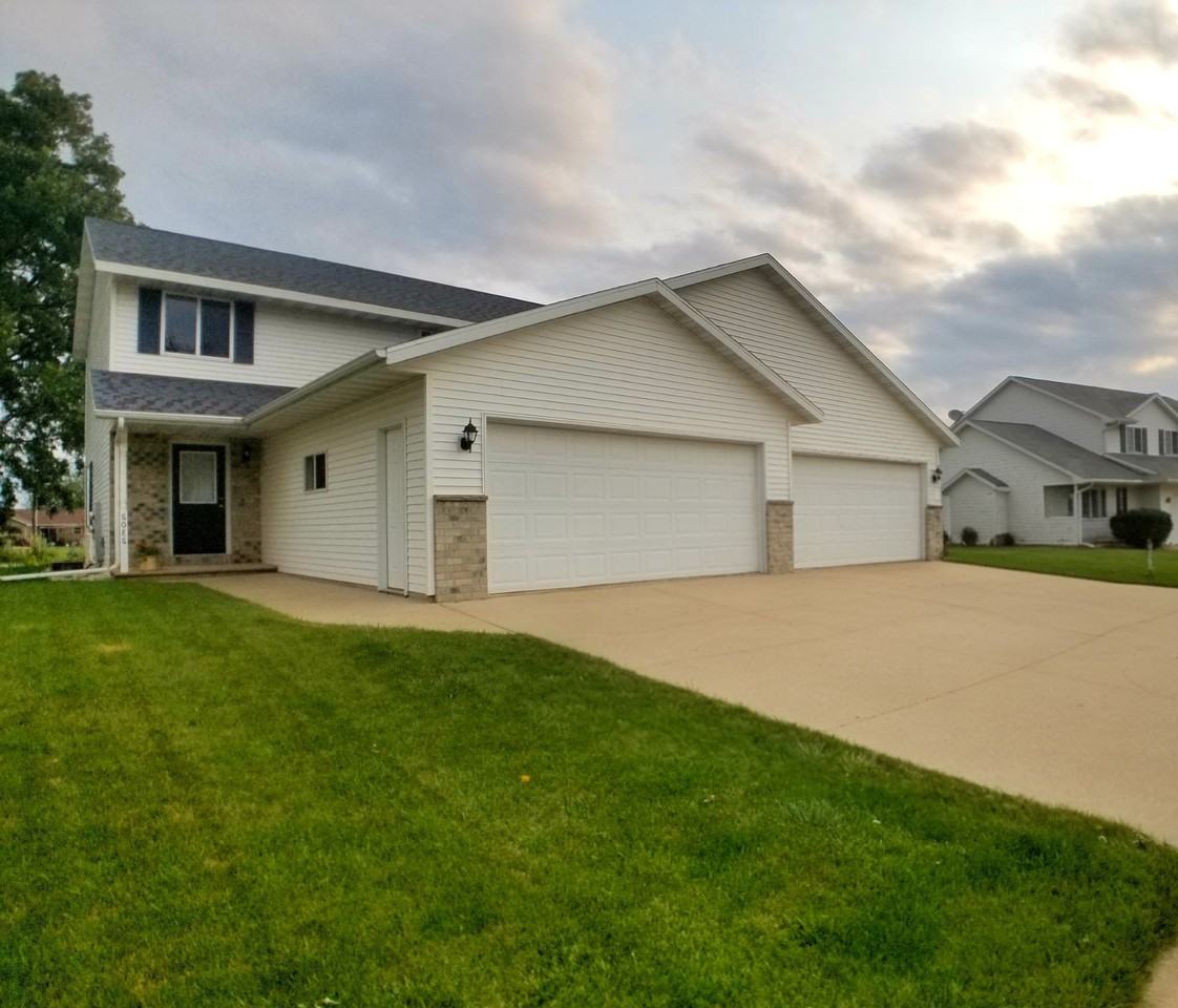 2030 Autumn Ln #2030