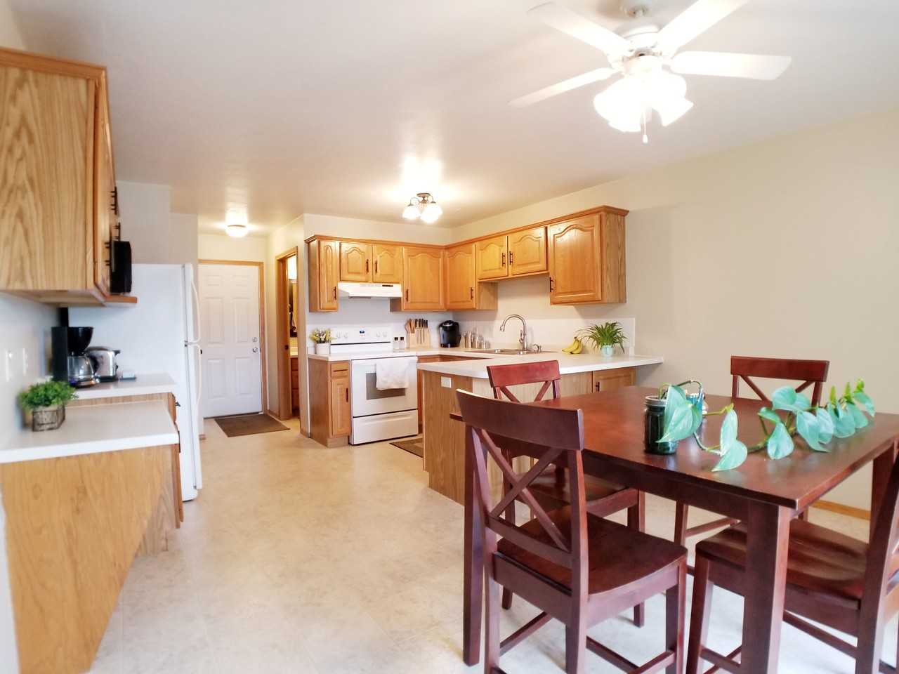 2030 Autumn Ln #2030 - Photo 4 of 17