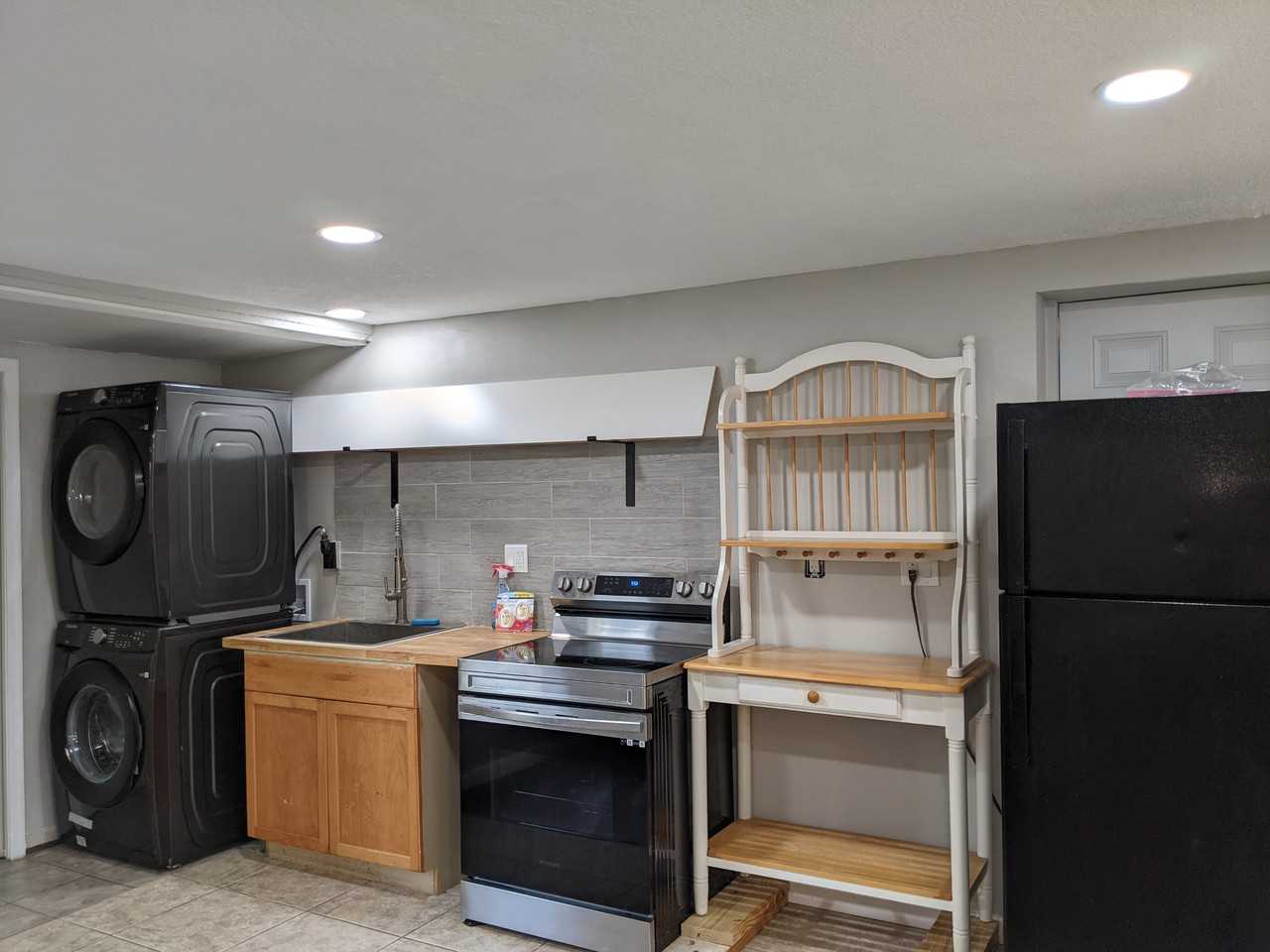 2214 Post Rd #1 - Photo 4 of 6