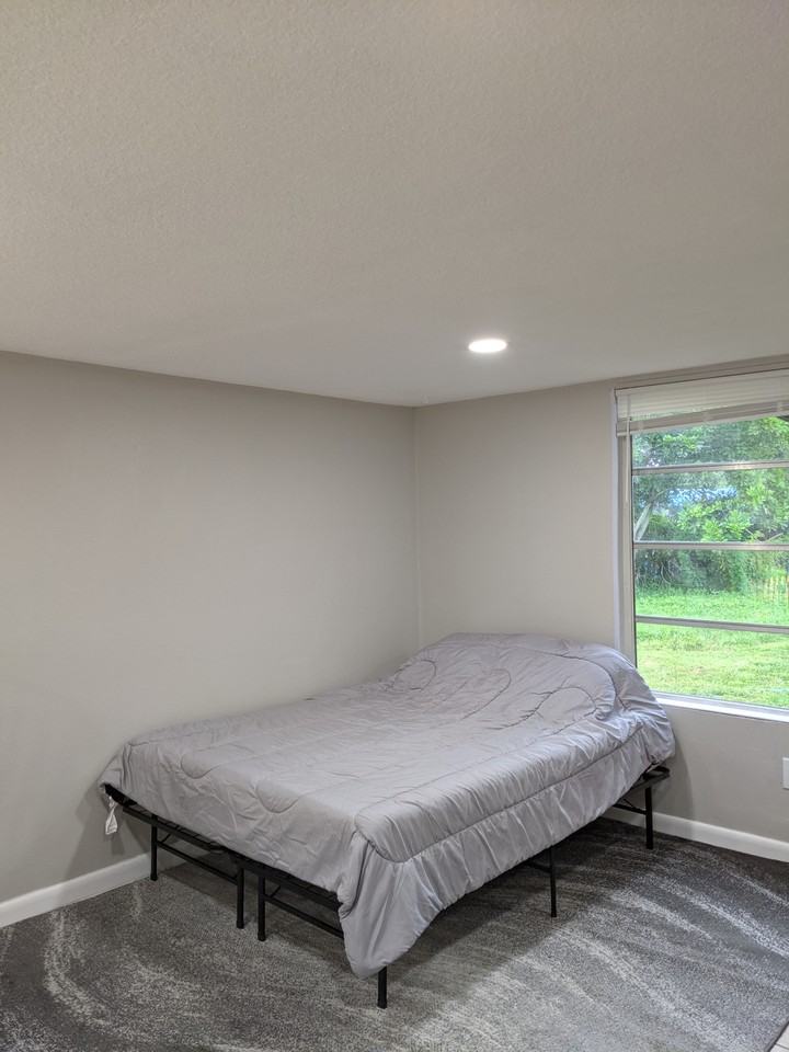 2214 Post Rd #1 - Photo 5 of 6