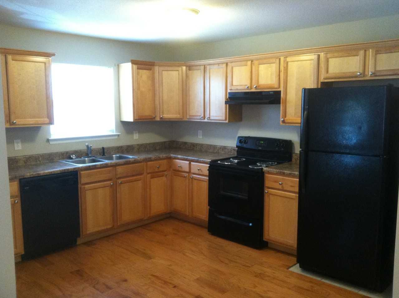 506 Sequoia Dr #506 - Photo 2 of 4