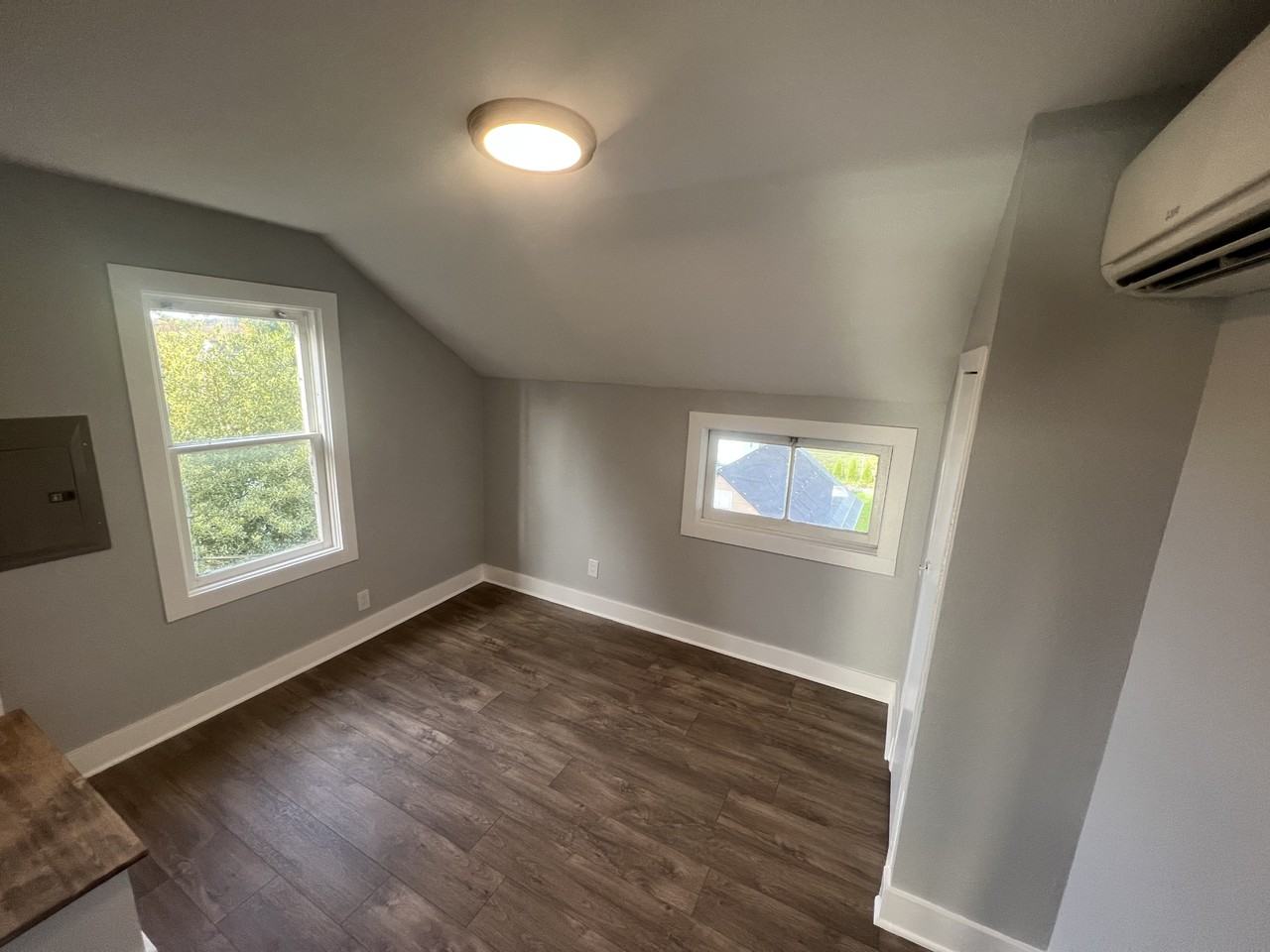 305 Calistoga St W #2 - Photo 5 of 16