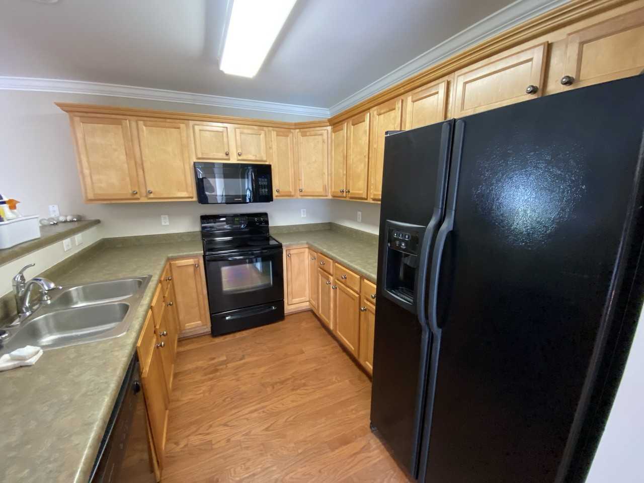 105 Rossburg Dr - Photo 3 of 11