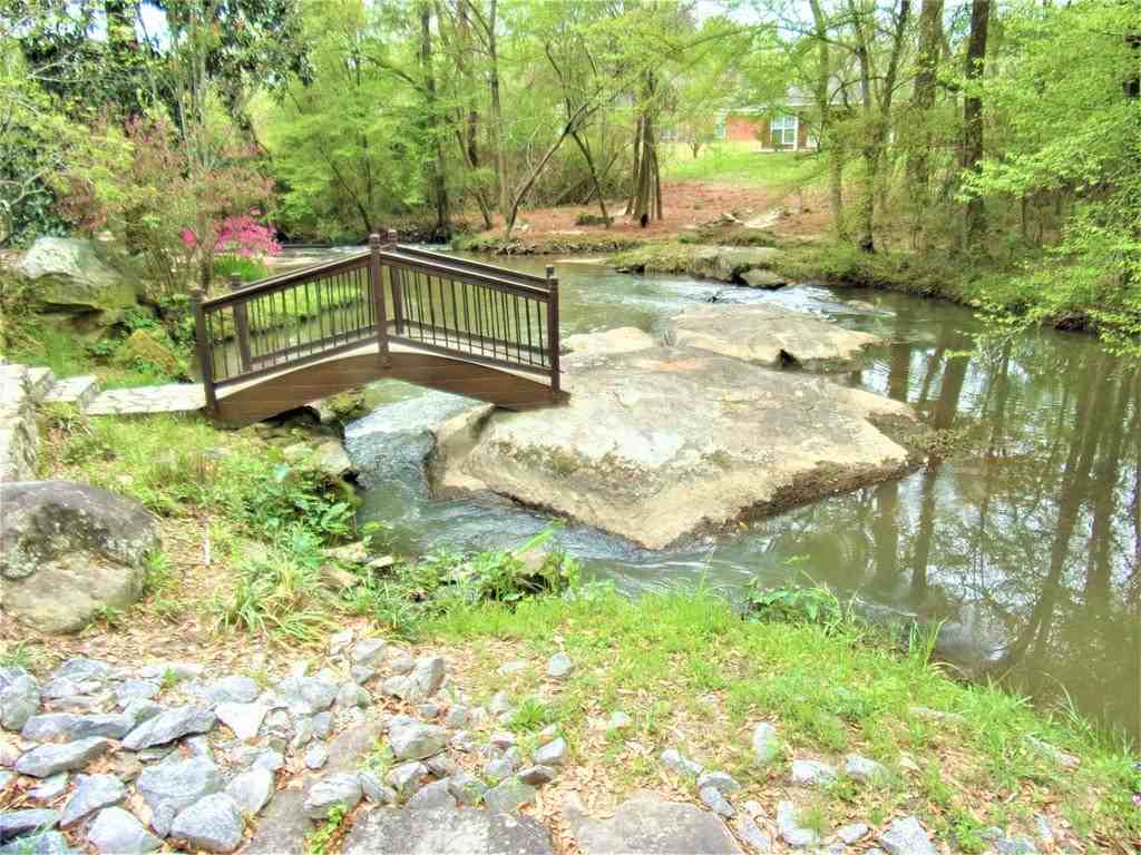 4221 Bonnie Dr - Photo 4 of 26