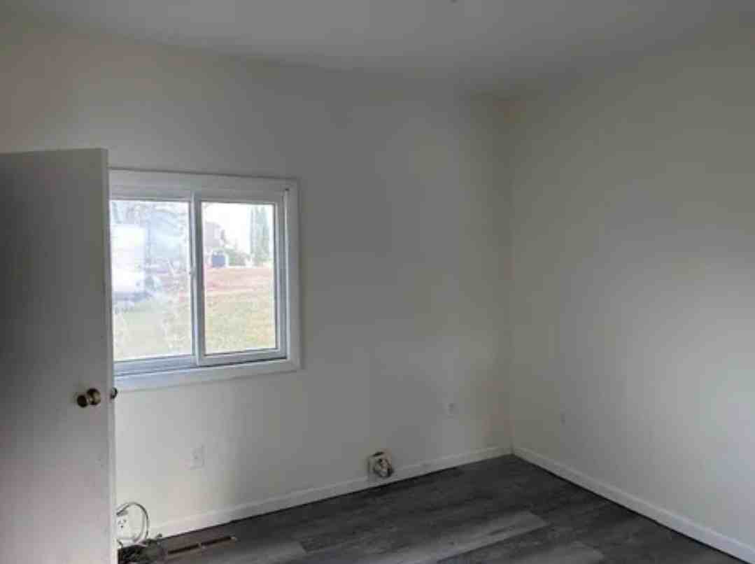 2215 S 5th Ave #1 - Photo 2 of 13