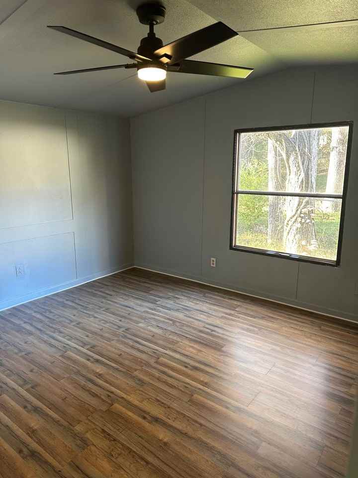 150 Bradford Rd - Photo 2 of 7