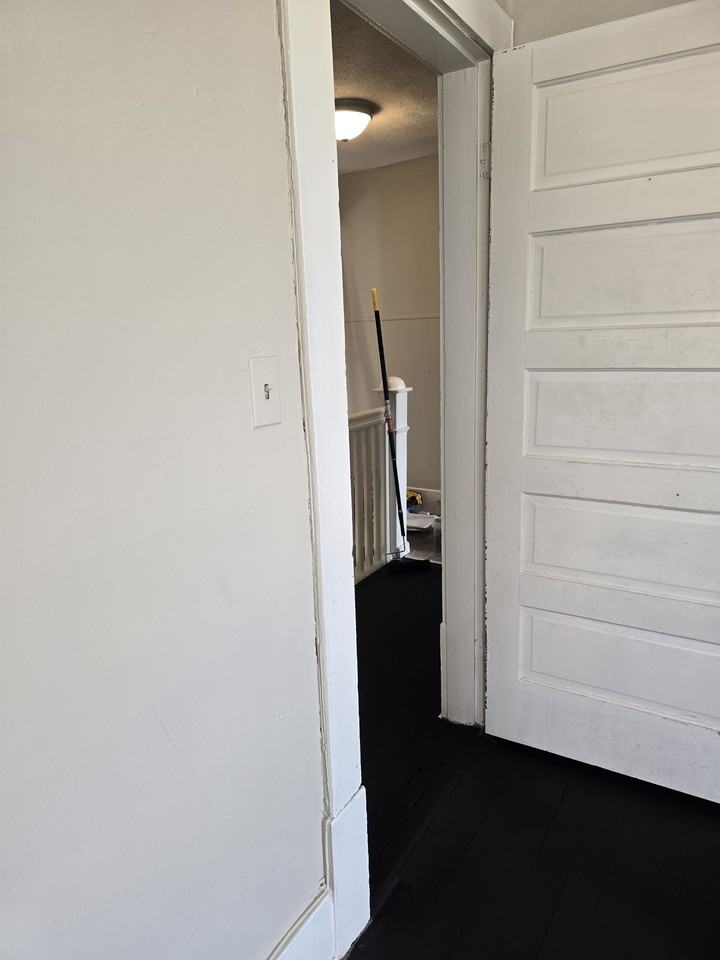 55 W Parkwood Ave #2-56 - Photo 2 of 27