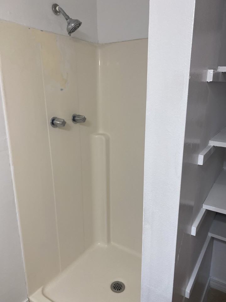 111 Columbia St - Photo 3 of 17