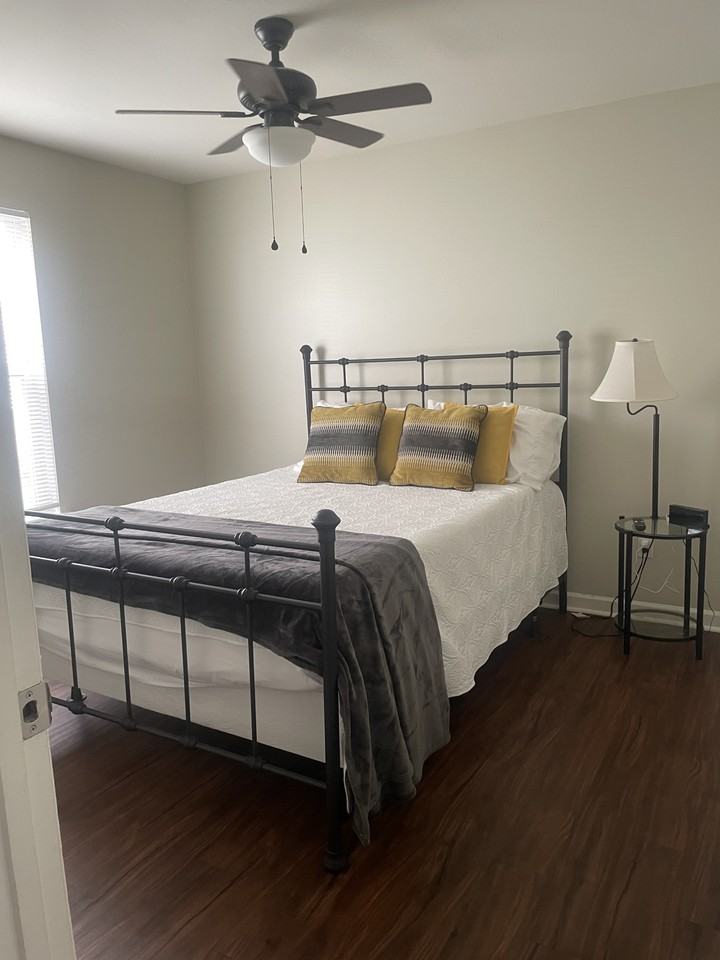 1011 Oak St #A - Photo 6 of 7