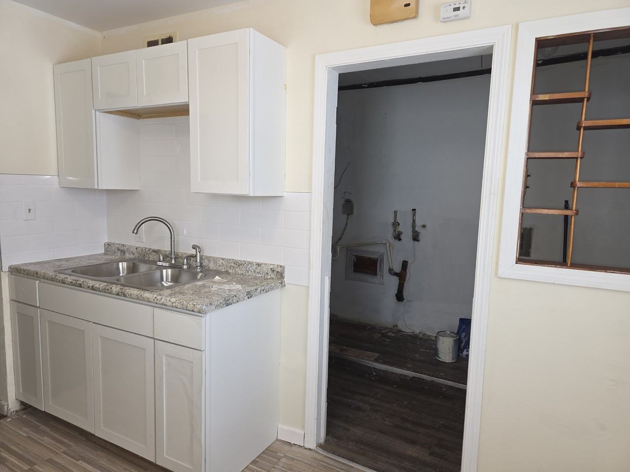 4436 E 144th St - Photo 6 of 9