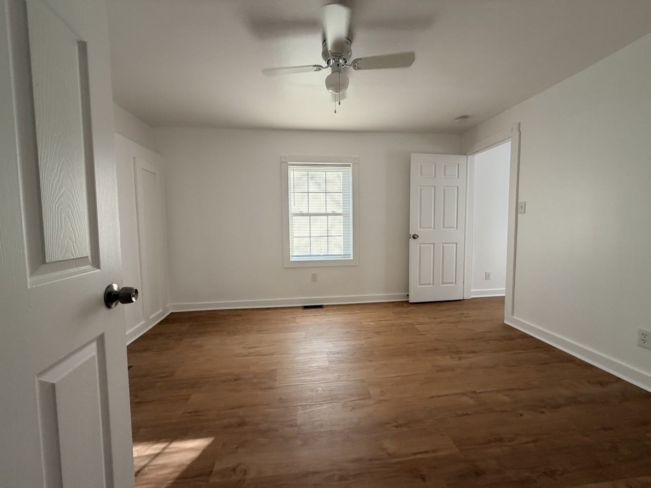 417 S Hill Ave - Photo 7 of 17