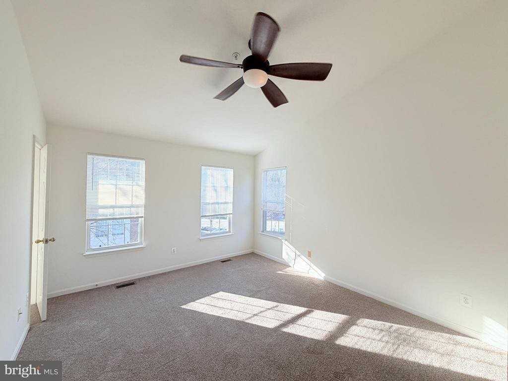 112 Rabbit Chase Dr - Photo 7 of 11