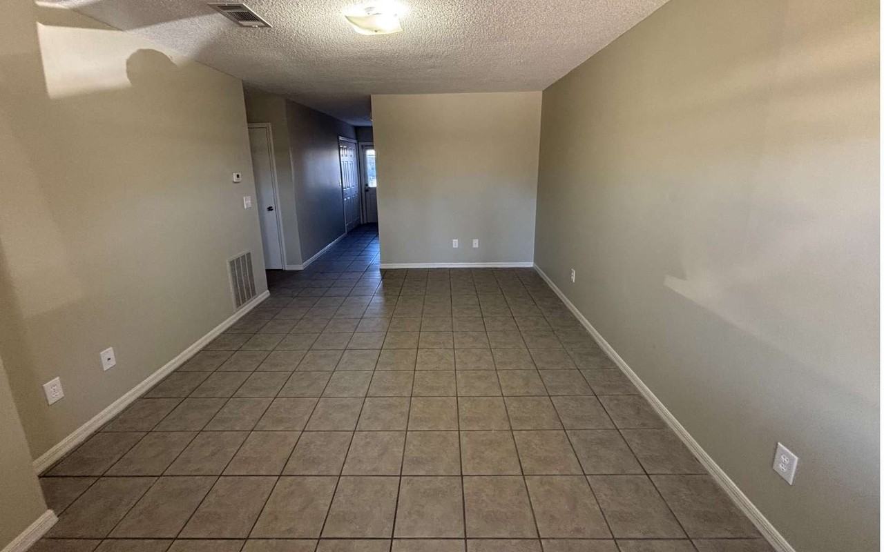 3786 NW HUNTSBORO 102 - Photo 2 of 7