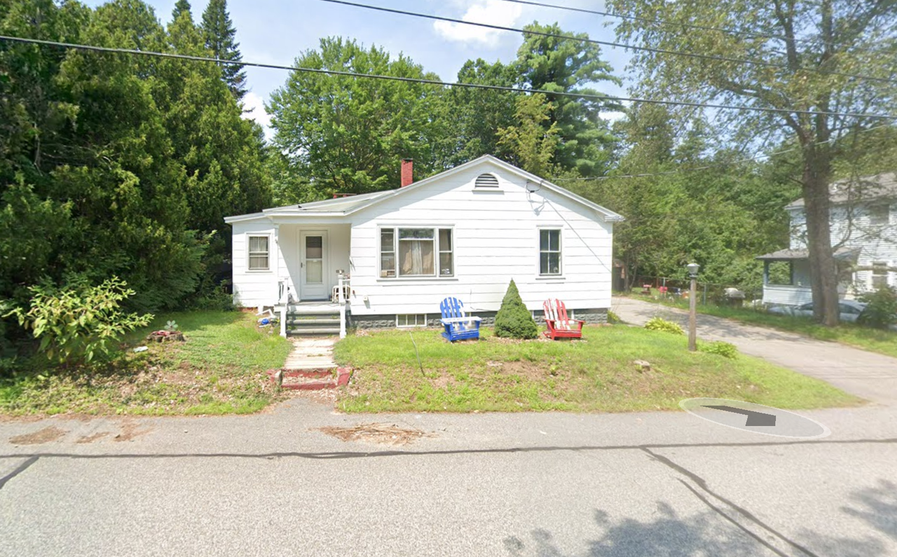 42 Lenox St - Photo 2 of 2