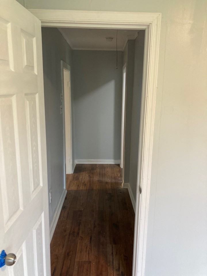 108 S Main St - Photo 3 of 20