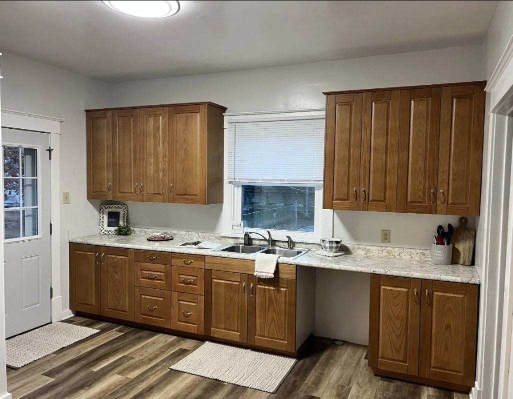 812 Logan St - Photo 3 of 21