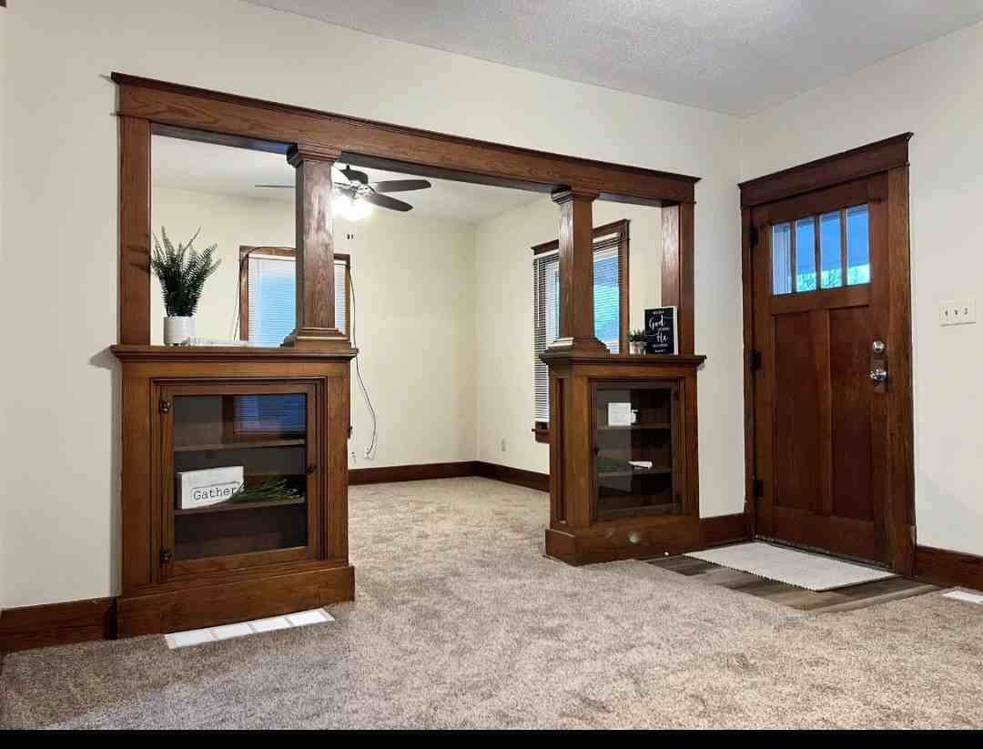 812 Logan St - Photo 5 of 21