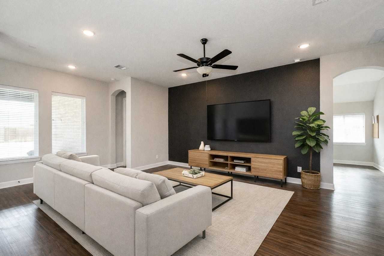 2902 Tanager Trce - Photo 4 of 35