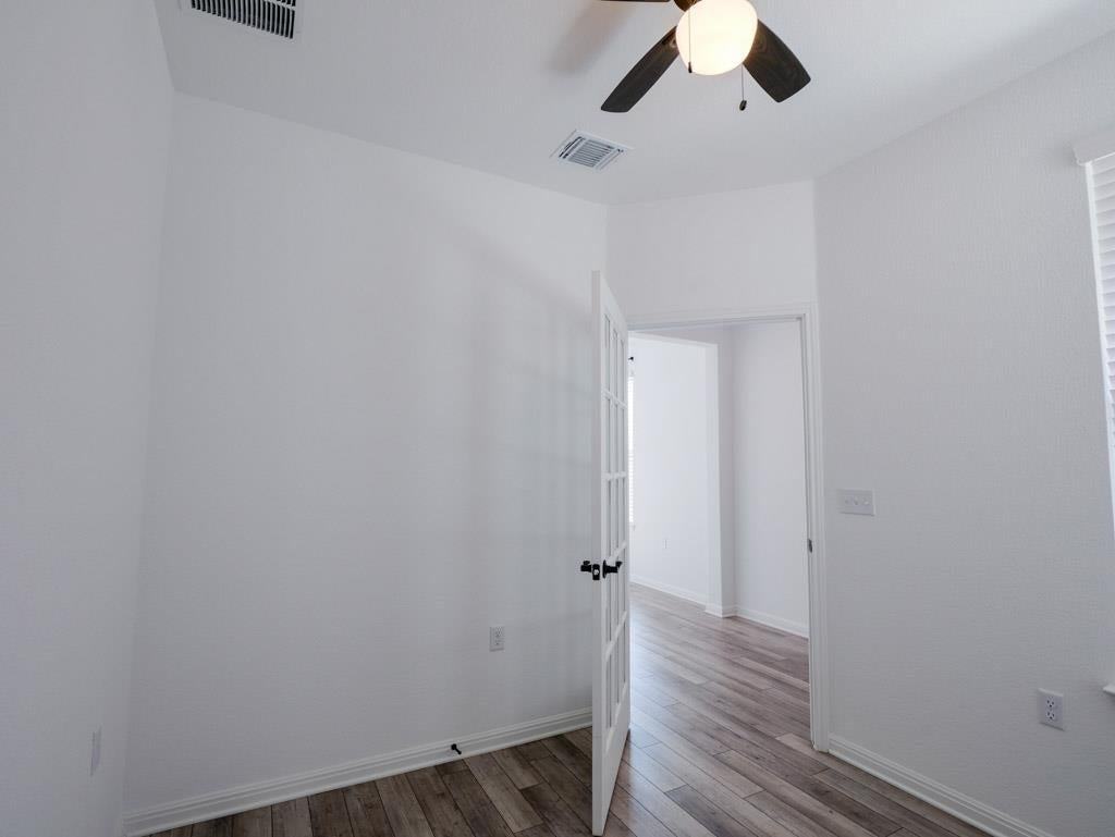 103 Kitty Hawk Rd - Photo 7 of 34