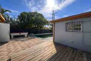 featured image of 1230 Ne 205th Ter