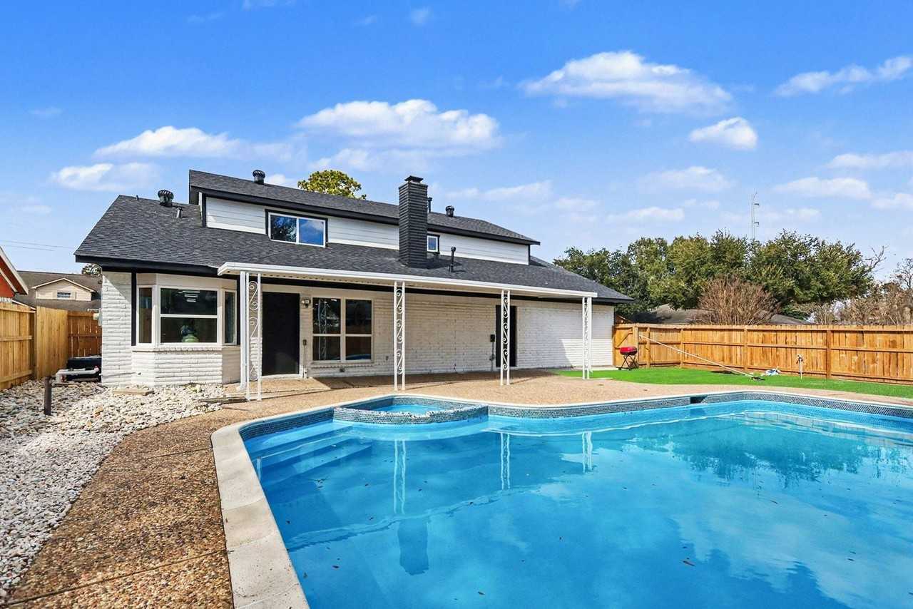 10103 Margate Dr - Photo 2 of 42