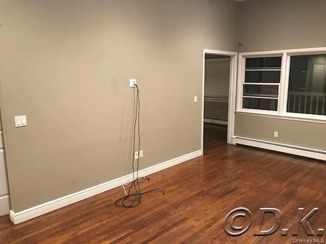 469 E Park Ave - Photo 7 of 42