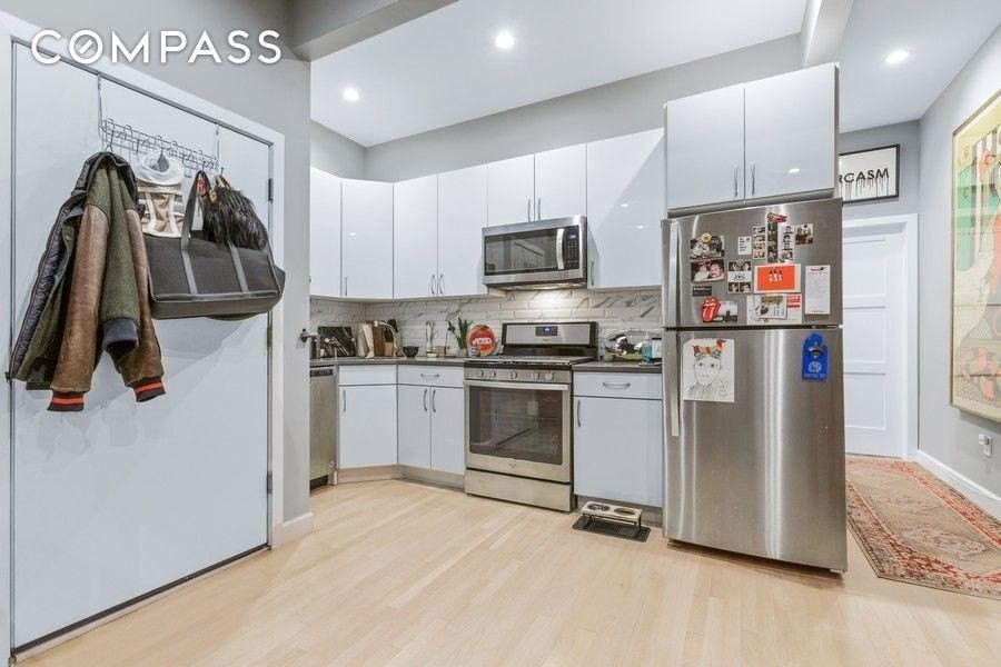 106B Nassau Ave #1 - Photo 3 of 10