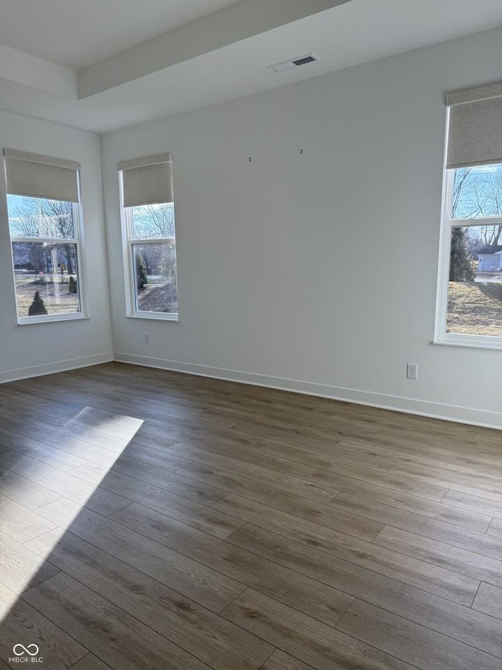 1354 Sambar Ct - Photo 7 of 13