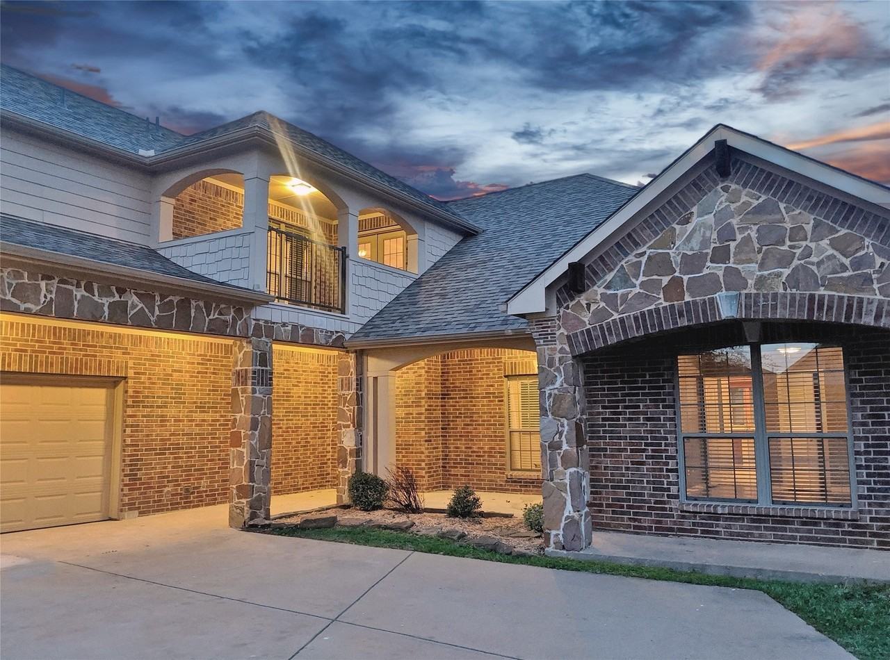 2911 Velero - Photo 2 of 40