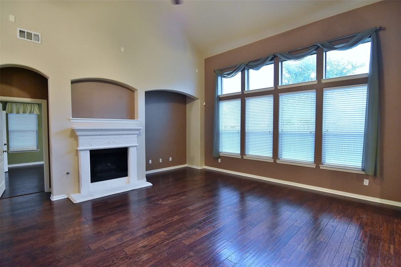 2911 Velero - Photo 6 of 40