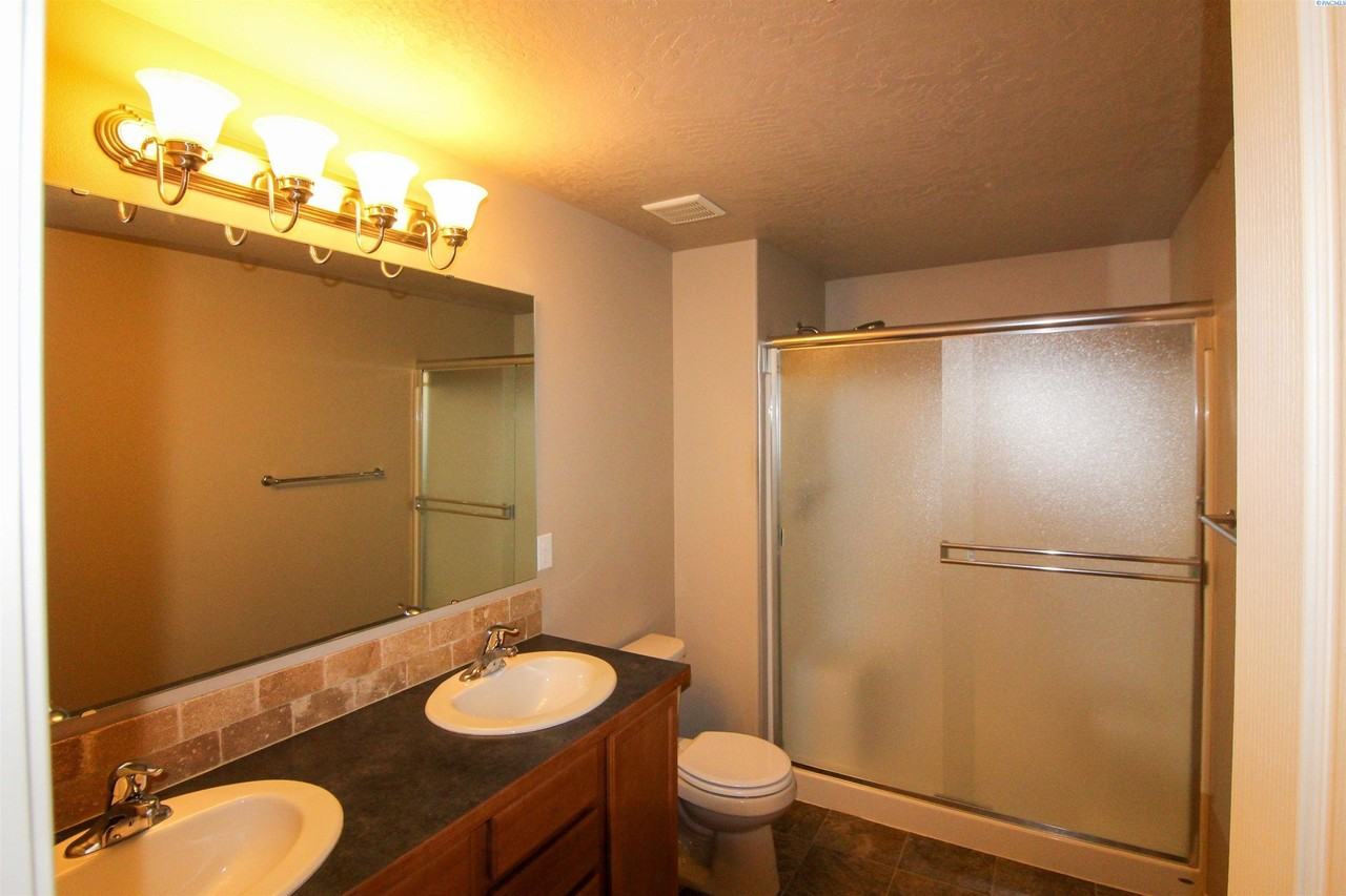 6101 Turf Paradise Dr - Photo 7 of 15