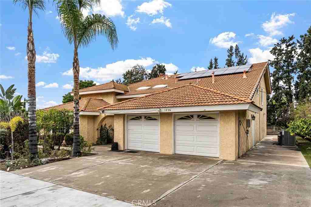 1236 E Sierra Madre Ave - Photo 3 of 48